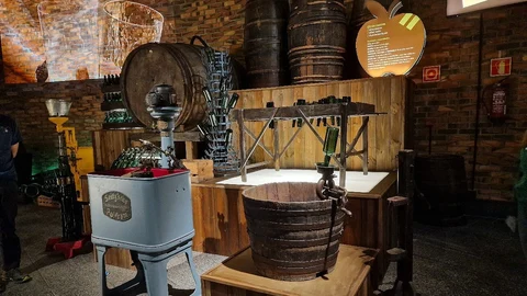 Planazo para hacer en Asturias: museo de la sidra y chigre auténtico