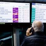 Un robo de cable provoca retrasos de más de tres horas en los trenes de alta velocidad Madrid-Sevilla