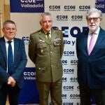 CEOE Castilla y León y el Ministerio de Defensa organizan una jornada informativa sobre ‘Contratación del sector público y buenas prácticas empresariales’, con especial atención al acceso de las pymes de la Comunidad a la plataforma de contratación del Ministerio de Defensa. Intervienen el coronel jefe de la JIAE Oeste, Juan Manuel Rodríguez Lara, y del presidente de CEOE Castilla y León, Santiago Aparicio