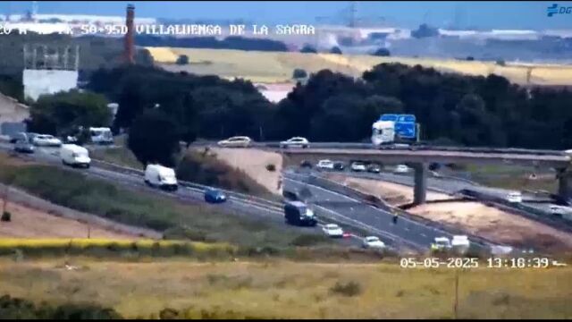 Muere el conductor de una furgoneta al salirse de la vía en la A-42 en Villaluenga y chocar contra quitamiedos