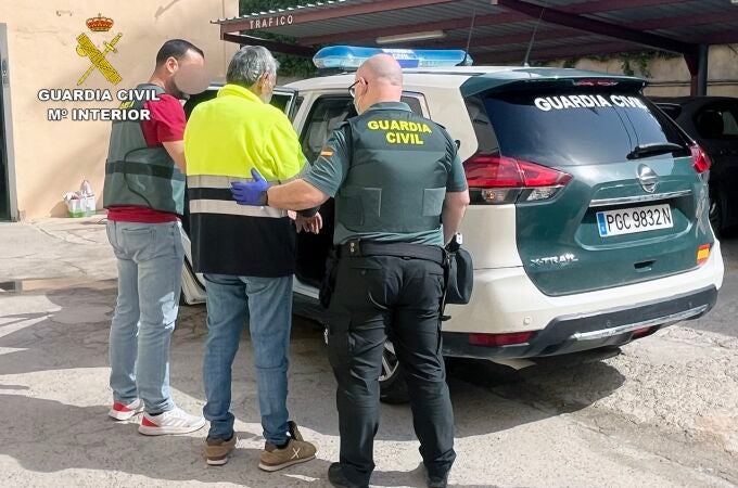 a Guardia Civil detiene a un hombre de 70 años por matar a otro de 74 con una pistola en Archena (Murcia)