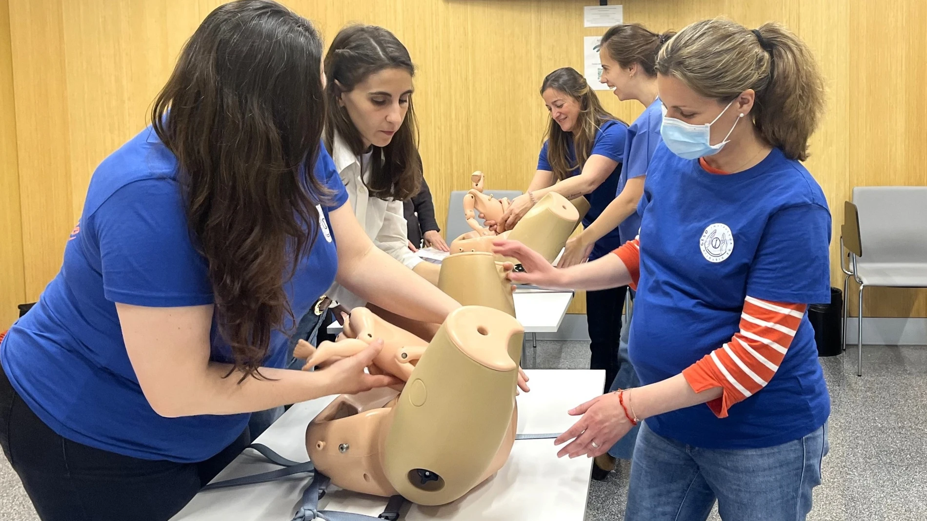 Curso en el Hospital Quirónsalud Córdoba para formar a ginecólogos y matronas en técnicas para evitar la parálisis braquial del recién nacido