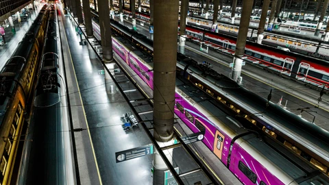 Un robo de cable provoca retrasos de más de tres horas en los trenes de alta velocidad Madrid-Sevilla