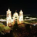 El alumbrado da el pistoletazo de salida a la Feria de 2025 de recuperación del formato antiguo