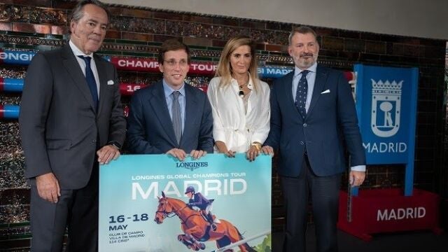 Javier Revuelta, José Luis Martínez-Almeida, Sonia Cea y Álvaro Arrieta