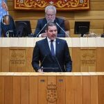El conselleiro de Cultura, Lingua e Xuventude, José López Campos, hoy, en el Parlamento. 