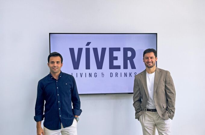 Raul Frutos y Fernando Martín fundadores de la compañía Viver Living Drinks