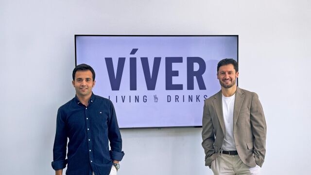 Raul Frutos y Fernando Martín fundadores de la compañía Viver Living Drinks