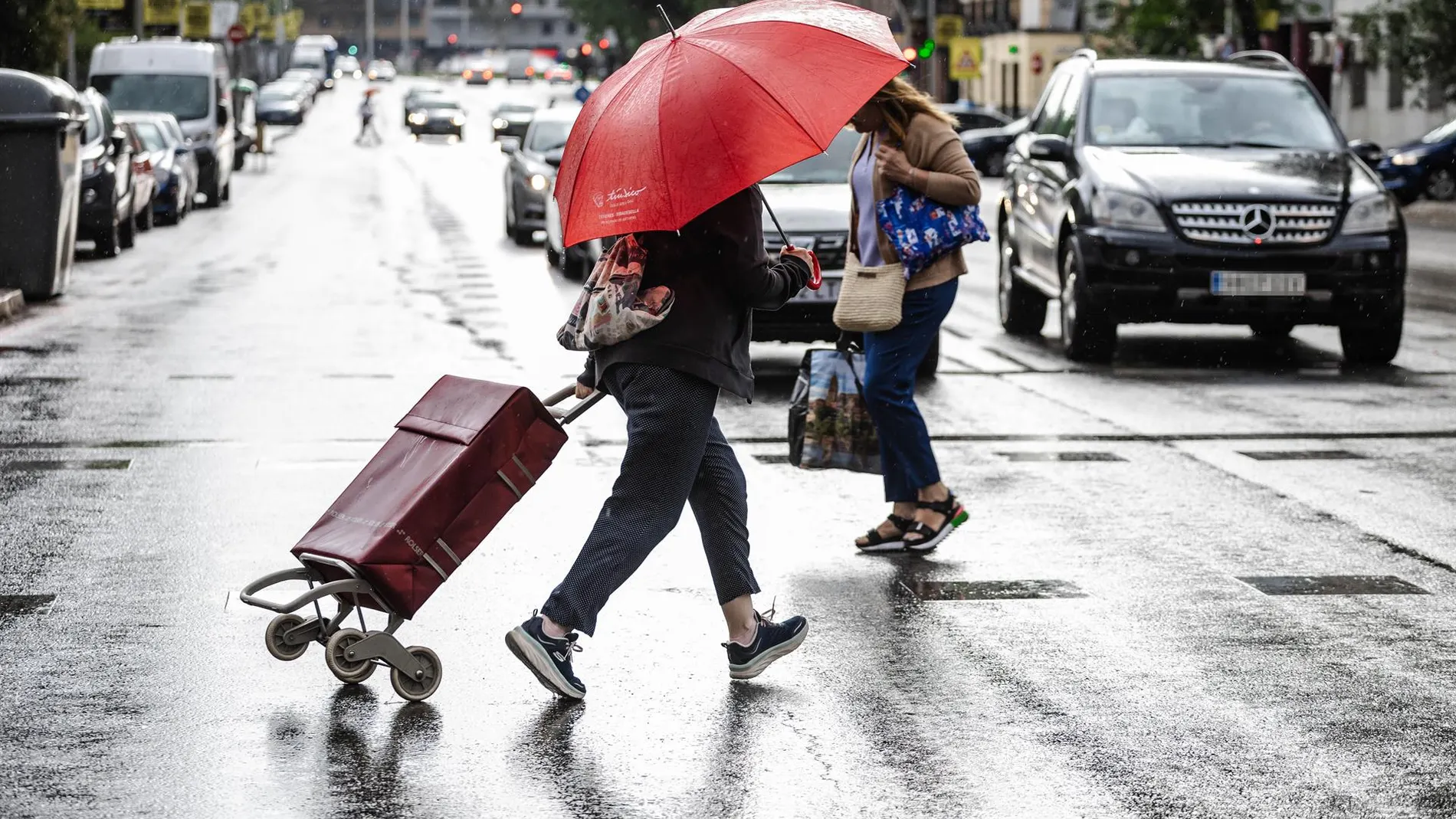 El tiempo inestable predominará toda la semana, con lluvias por toda España, pero las temperaturas subirán
