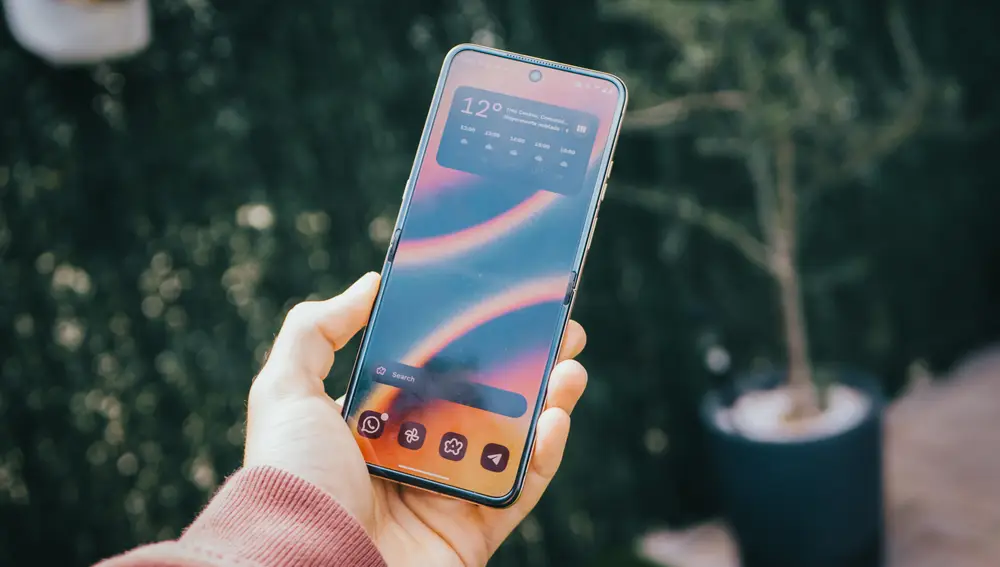 La pantalla interior del motorola razr 60 ultra