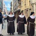 Tres de las cuatro religiosas antes de declara