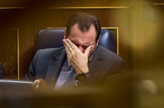 Óscar Puente durante el pleno en el Congreso de los Diputados.