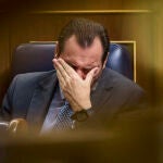 Óscar Puente durante el pleno en el Congreso de los Diputados.