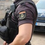 Un agente de la Policía Nacional
