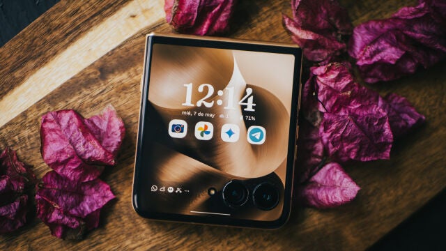 La pantalla externa del motorola razr 60 ultra