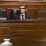 Bolaños afea a Vox que un diputado suyo se quede dormido en el Congreso: "Les prefiero dormidos que diciendo sandeces"