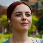 Los auriculares Sony WF-C510 son compactos, ligeros y cómodos