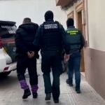 Uno de los familiares del presunto asesino de El Torrejón (Huelva) detenido en Isla Cristina