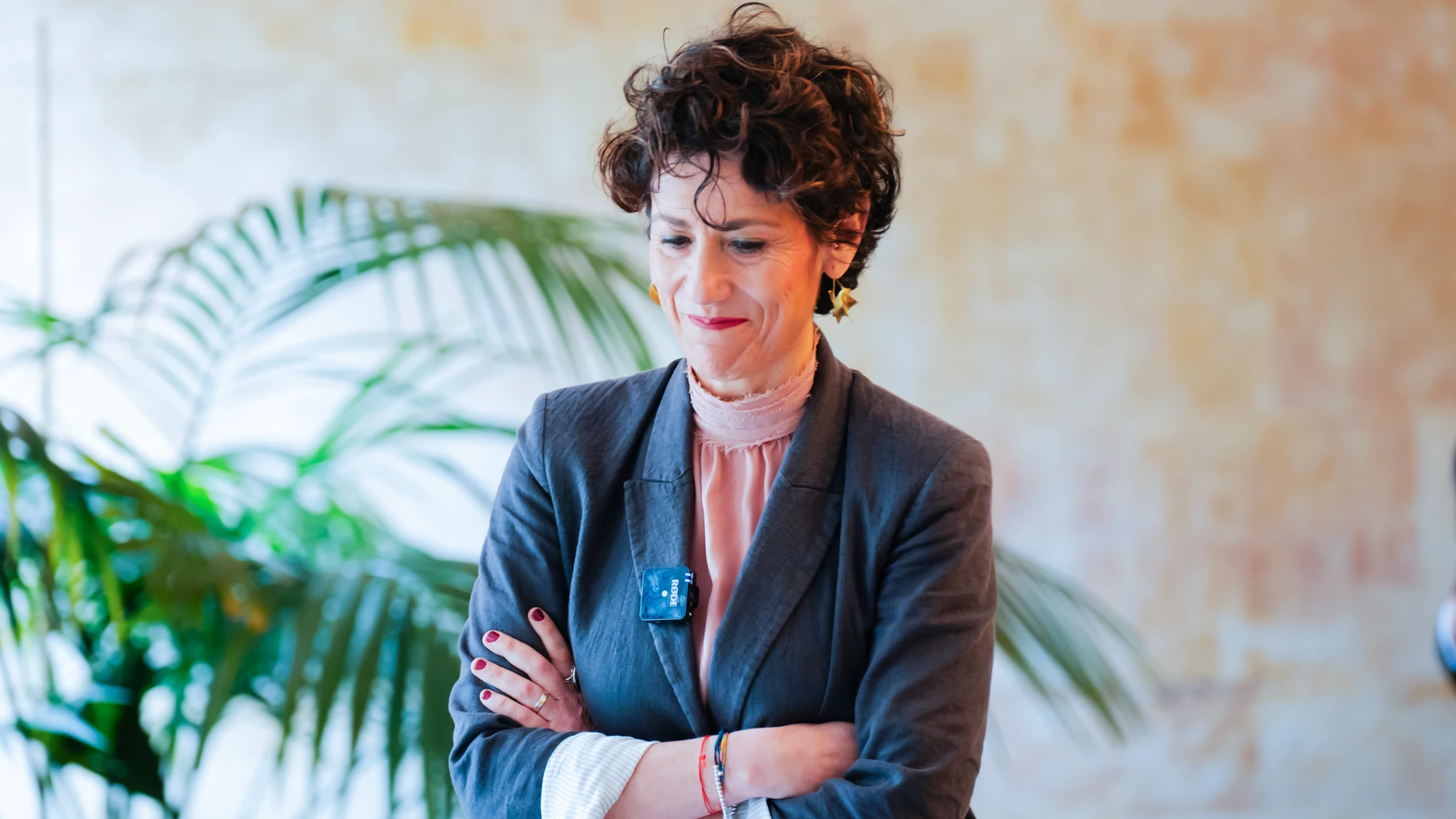 La ministra de Inclusión, Seguridad Social y Migraciones, Elma Saiz, tras la reunión bilateral con la comisaria europea de Empleo, Roxana Mînzatu, en la sede del Ministerio, a 8 de mayo de 2025, en Madrid (España). El encuentro entre ambas responsables se ha centrado en el despliegue del Ingreso Mínimo Vital y su alcance social y sobre las posibles mejoras en la coordinación de los sistemas de Seguridad Social y Pensiones en el contexto de la Unión Europea. 08 MAYO 2025 Mateo Lanzuela / Eur...