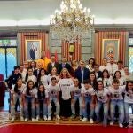Recepción de Cristina Ayala al Burgos femenino por su ascenso de categoría