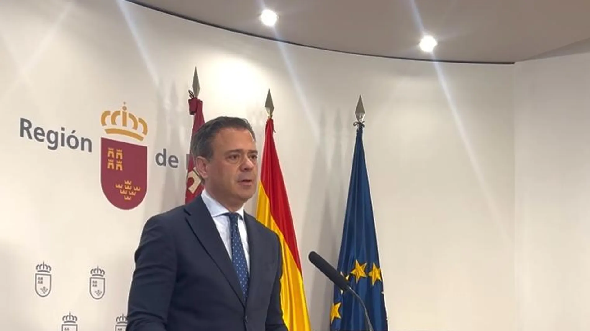 Ortuño: “El Gobierno de España nos quiere dejar sin agua y ahora también nos quiere apagar la luz”