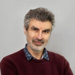 Yoshua Bengio alerta en cada charla de los peligros que amenazan de la mano de la IA
