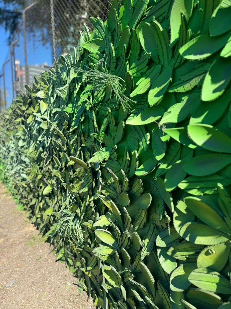 Detalle del muro descontaminante Ilunion-Murarte