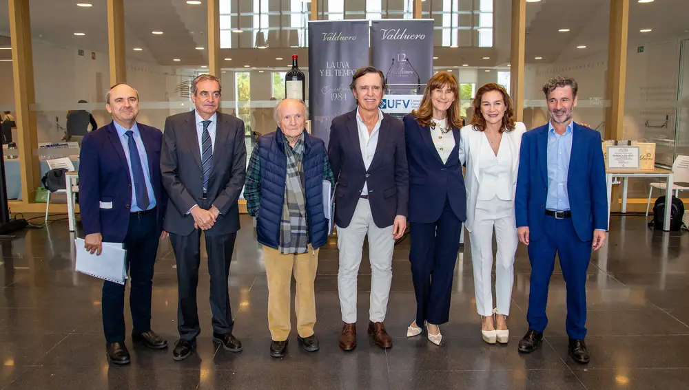 Miembros del Jurado de El VIII certamen 'Valduero con las Bellas Artes'