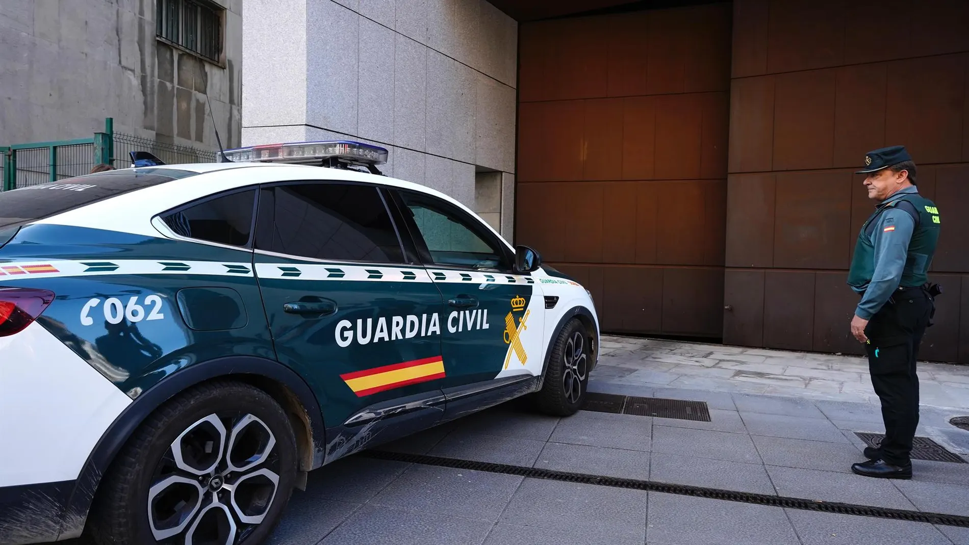 Ratifican la prisión provisional sin fianza para los padres de los niños encerrados en un chalet en Oviedo