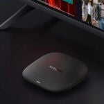 El nuevo Xiaomi TV Box S de tercera generación en su característico color negro