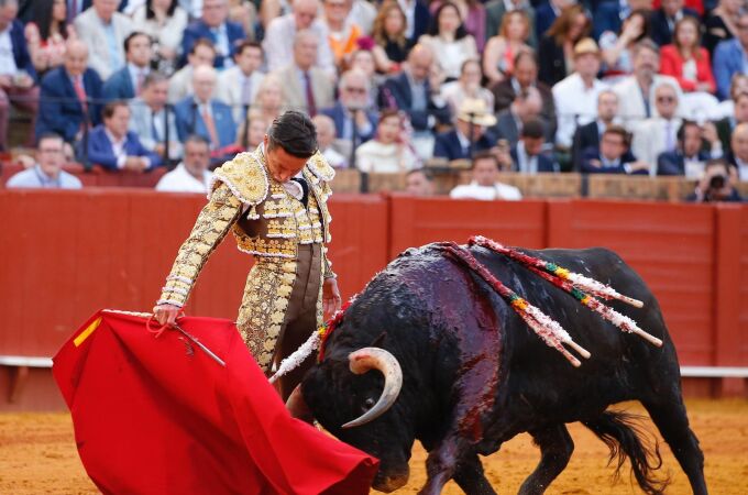 Urdiales y Aguado subliman el toreo; Castella lo devalúa