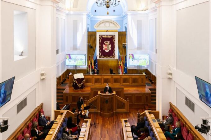 Imagen de las Cortes de Castilla-La Mancha en el acto del Día de la Constitución