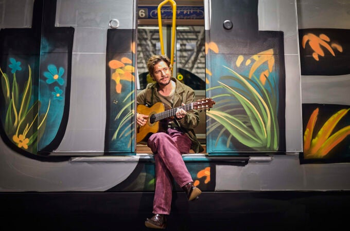 Entrevista con el cantante Manuel Carrasco que presenta su nuevo disco “Pueblo Salvaje II” © Alberto R. Roldán
