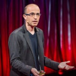 El escritor israelí Yuval Noah Harari se ha convertido en una voz notable en materia de inteligencia artificial