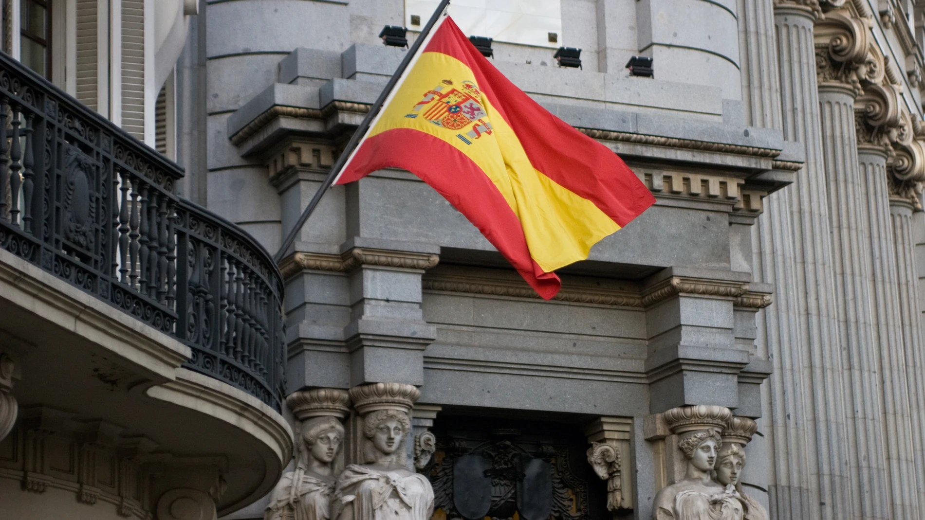 España es uno de los países más antiguos del mundo y tiene relaciones con la mayoría del planeta, así como embajadas en territorios internacionales