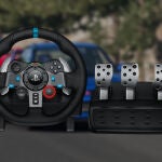 El Logitech G29 Driving Force es multiplataforma