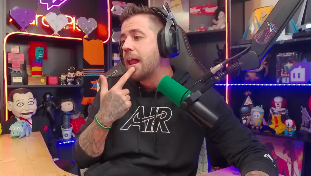 Auronplay recuerda el apagón de la semana pasada y asegura que "estaría bien que se fuera la luz una o dos veces al mes"