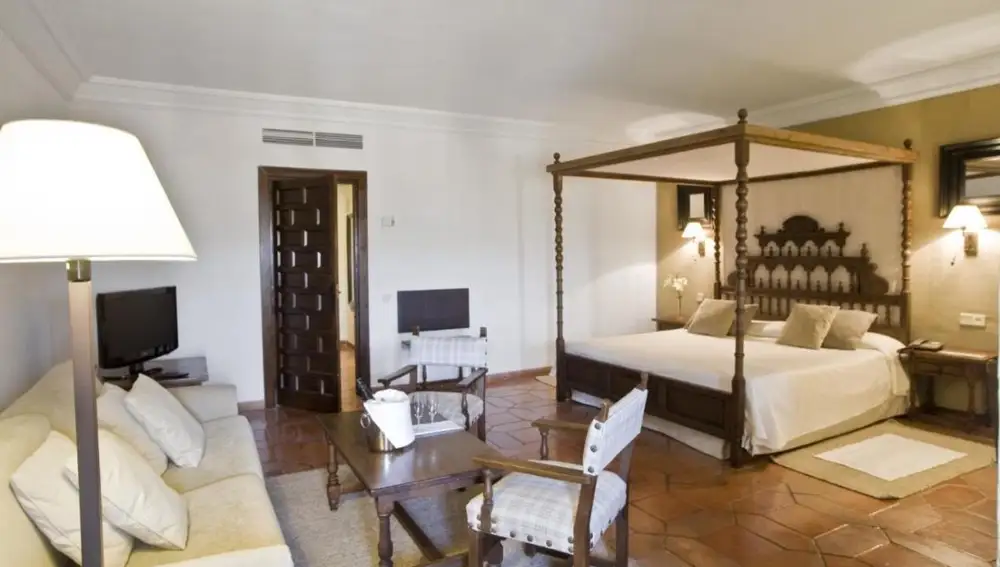 El Parador de Sigüenza reabre tras varios meses de reforma
