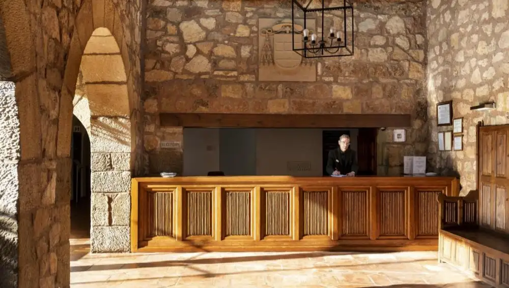 El Parador de Sigüenza reabre tras varios meses de reforma