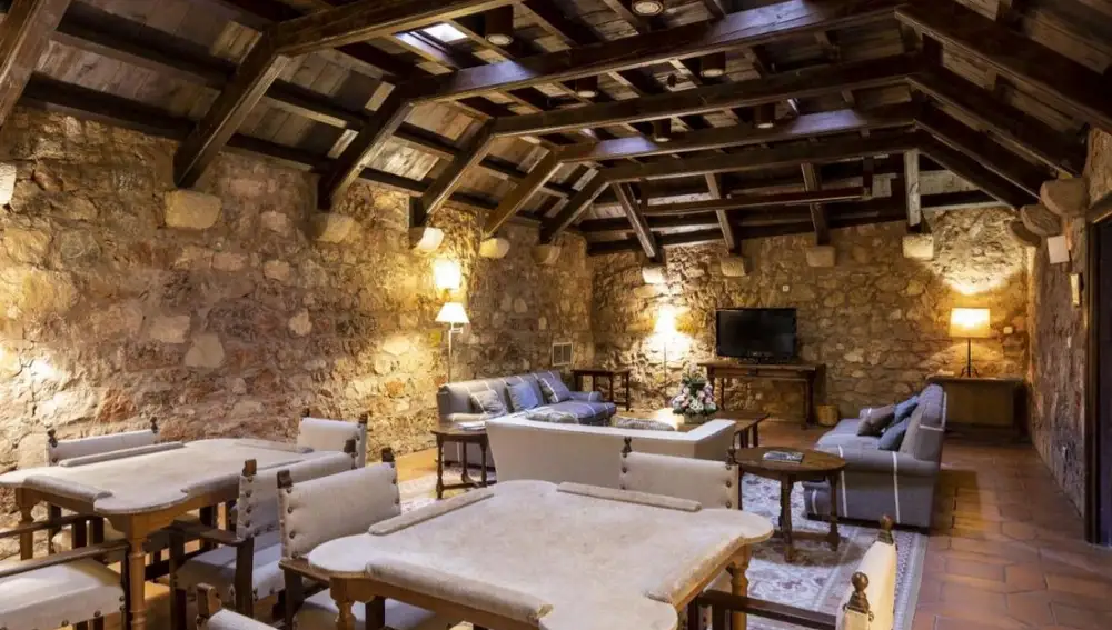 El Parador de Sigüenza reabre tras varios meses de reforma