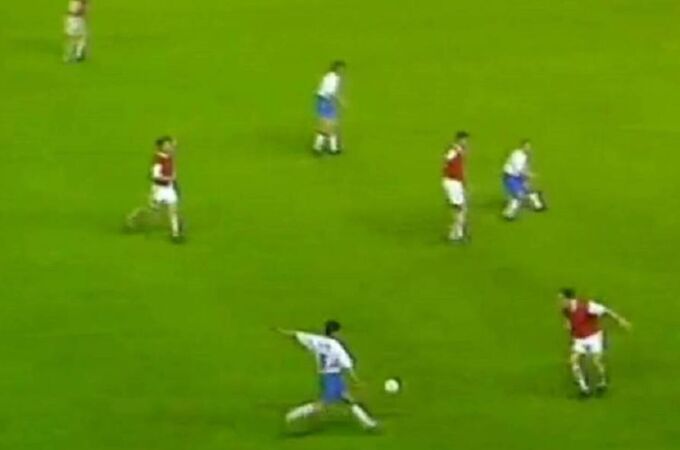El momento en que Nayim golpeó el balón y dio la Recopa al Real Zaragoza