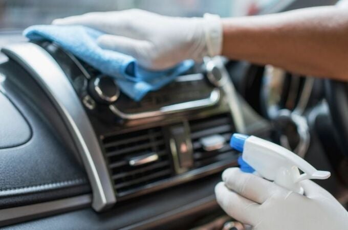 ¿Poco brillo en tu coche? Este limpiador multiusos lo deja como nuevo y cuesta menos de 16 euros