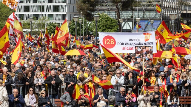 Manifestación contra Pedro Sánchez en la plaza de Colón @ Gonzalo Pérez 