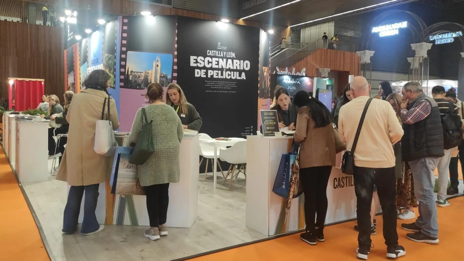 Expositor de Castilla y León ‘Escenario de película’ en la feria Expovacaciones de Bilbao