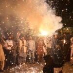 Celebrations in Pakistan as ceasefire agreement is reached with India