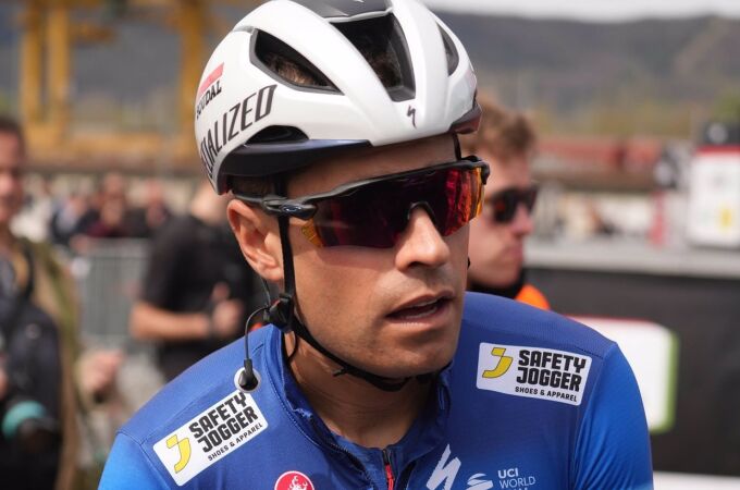 Mikel Landa ha tenido que abandonar el Giro 2025