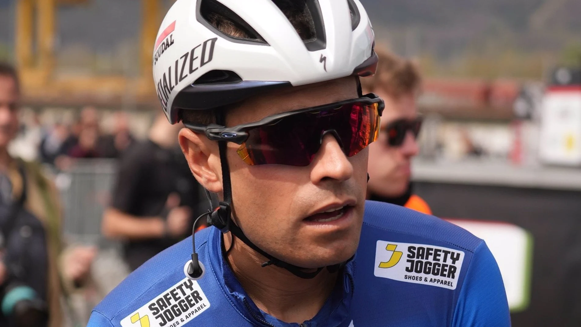 Mikel Landa ha tenido que abandonar el Giro 2025