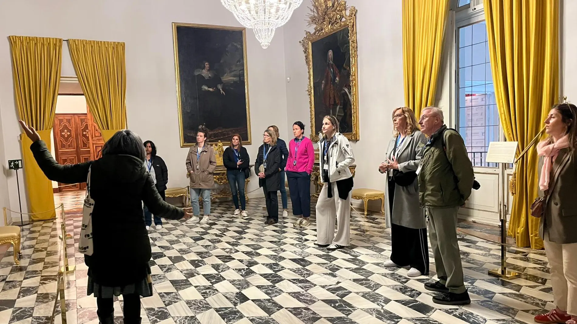 Representantes del sector turístico alemán visitan el Real Sitio de San Ildefonso