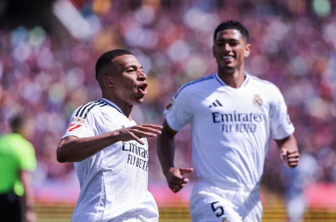 FC Barcelona v Real Madrid - La Liga EA Sports