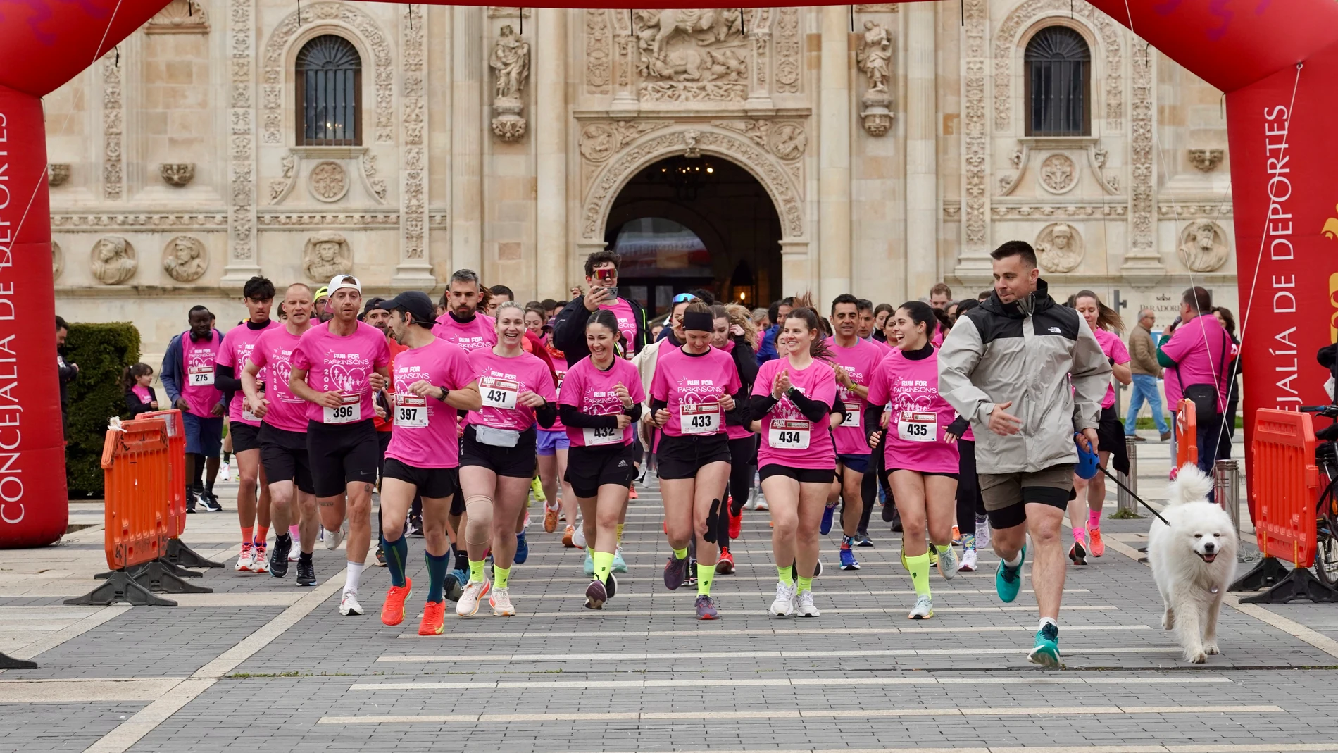 León acoge la quinta edición de la carrera solidaria con motivo del Día Mundial de la Enfermedad de Parkinson